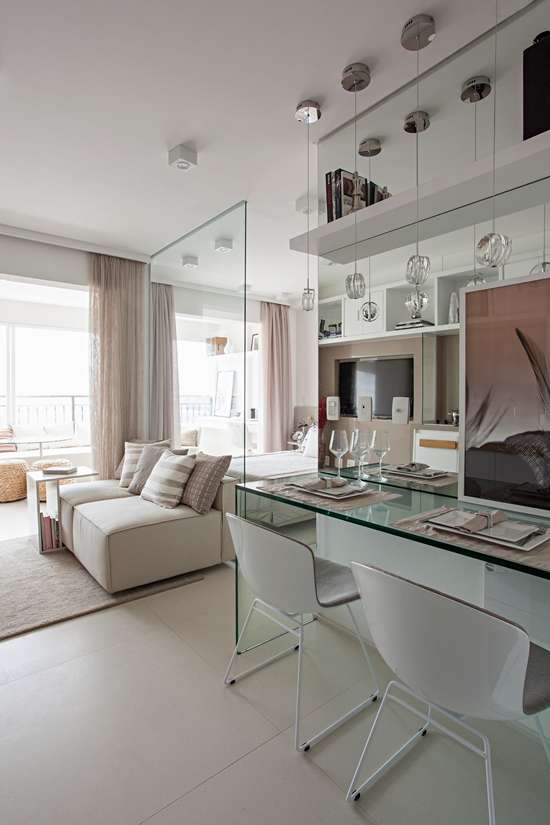 35㎡现代简约风公寓，巧用玻璃元素成全屋最大亮点，空间顿时增大一倍！