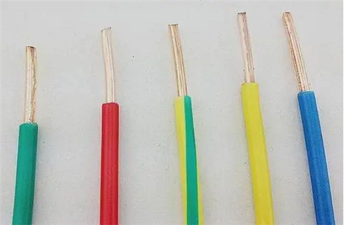 棕色线是火线还是零线